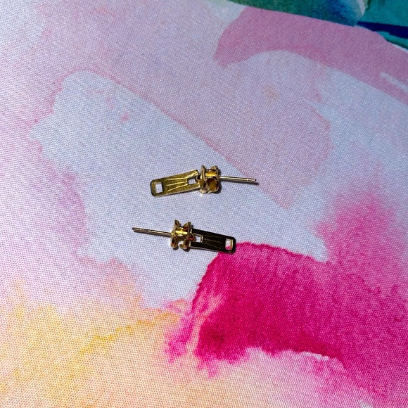 Zipper Earrings 🌺 - Picture 2 of 3